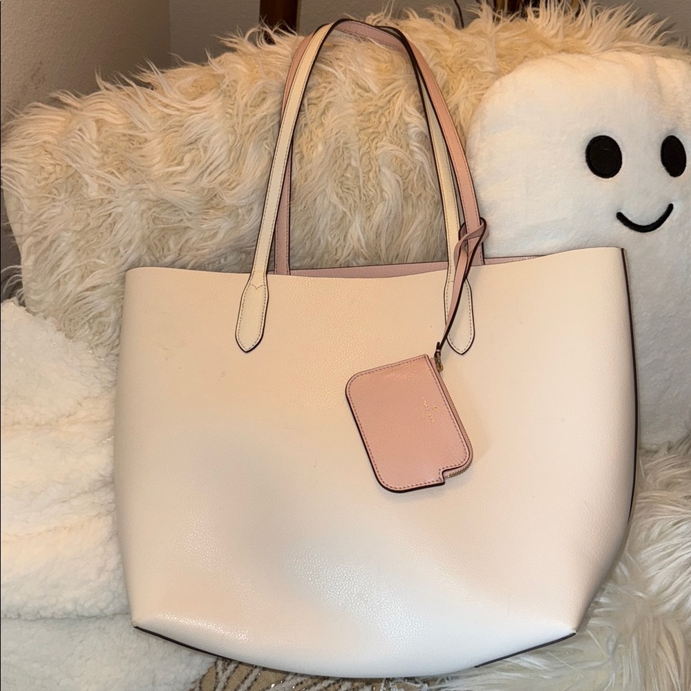 Beautiful Kate Spade reversible Cream /  light Pink Tote 💗🌟